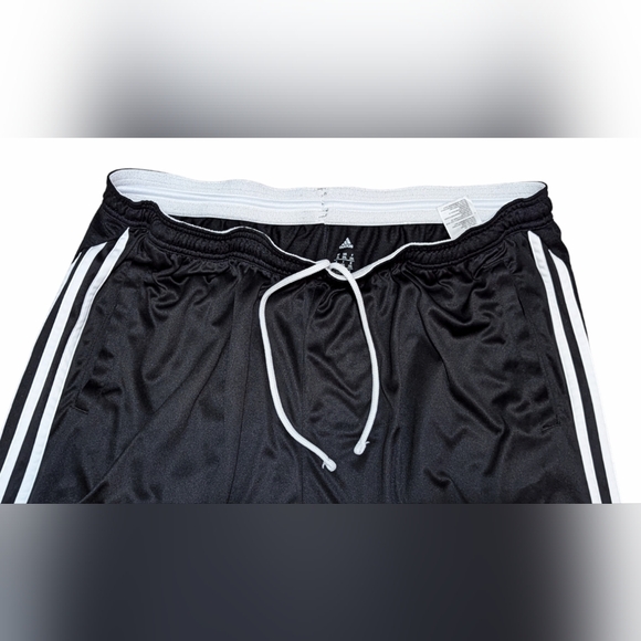 Adidas Men's US 2XL Athletic Black Basketball Shorts w/ Drawstring & White Trim - Picture 5 of 11
